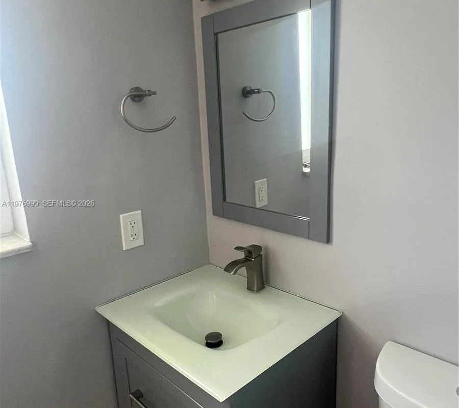 3304 Virginia St # 7B, Miami FL 33133