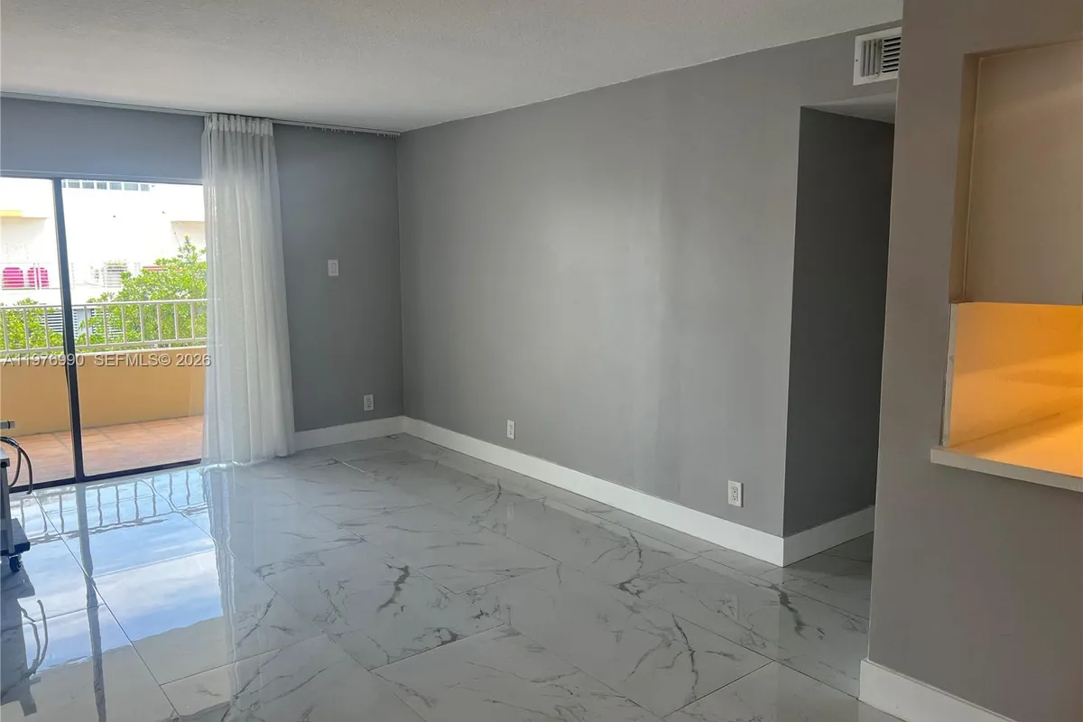 3304 Virginia St # 7B, Miami FL 33133