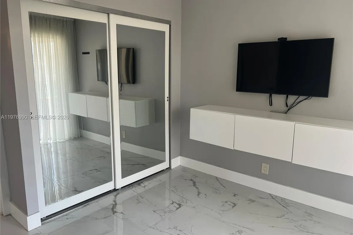 3304 Virginia St # 7B, Miami FL 33133