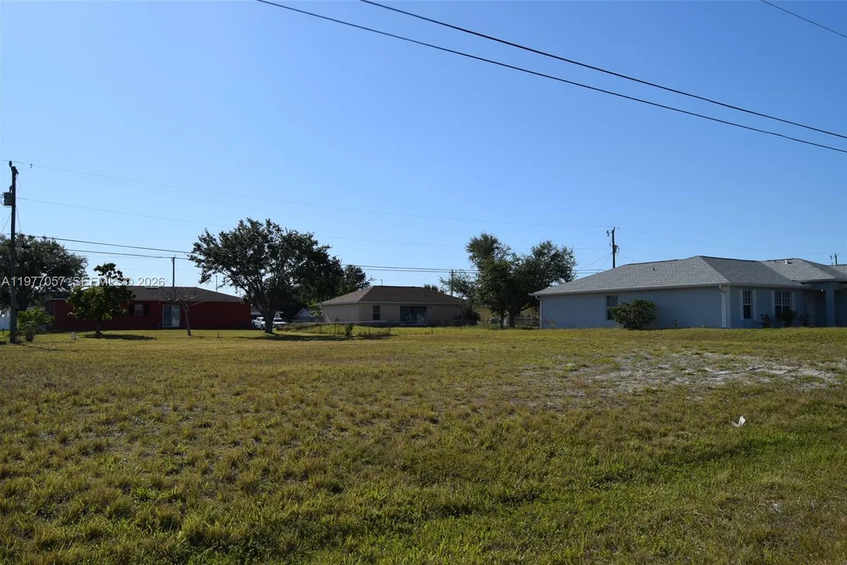 1312 NE 17th Ave, Cape Coral FL 33909