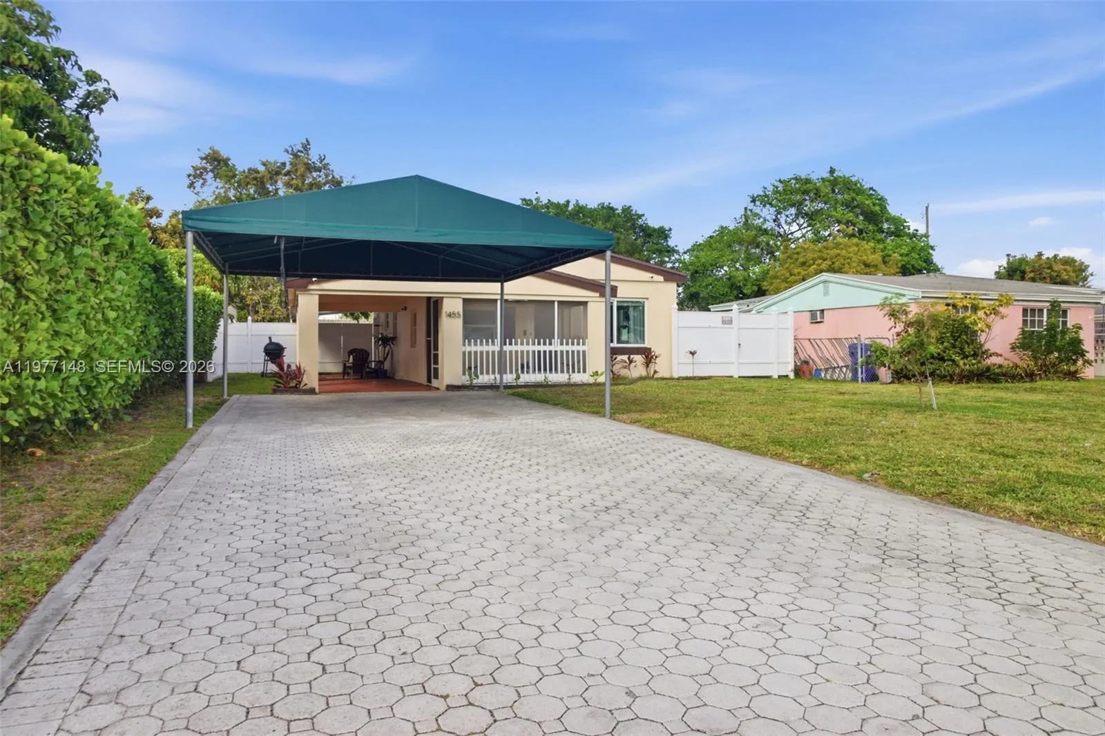 1455 NE 180th St, North Miami Beach FL 33162