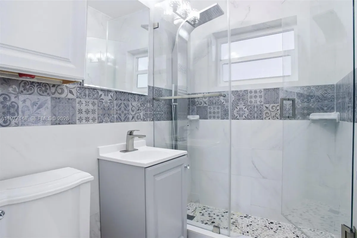 1455 NE 180th St, North Miami Beach FL 33162