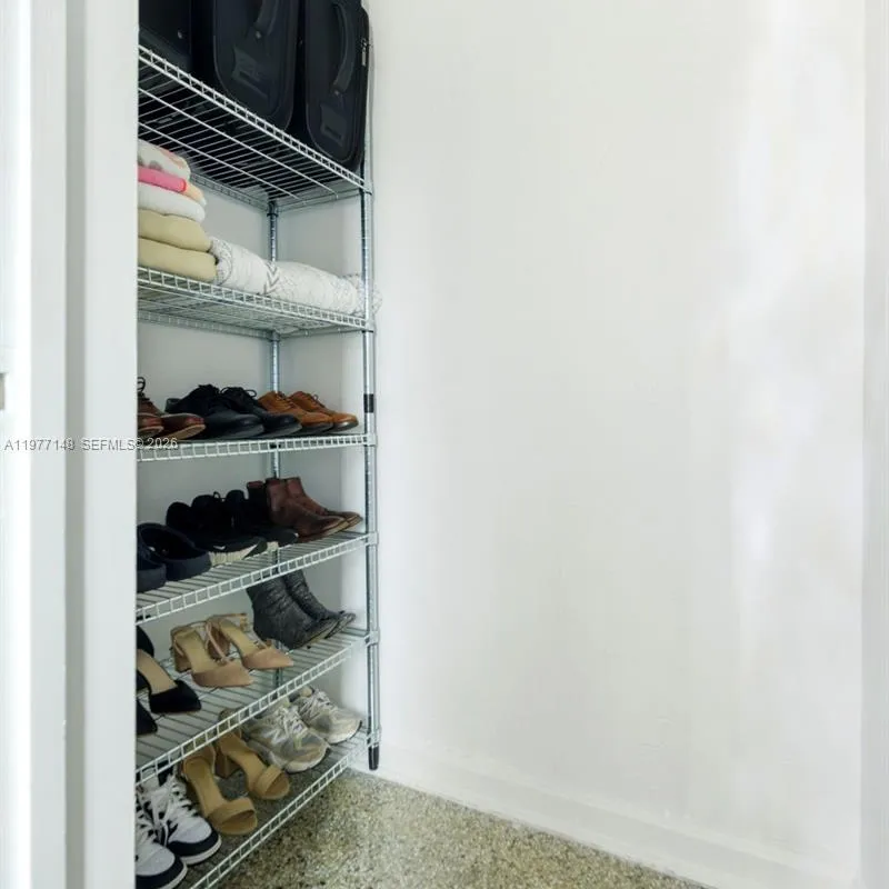 1455 NE 180th St, North Miami Beach FL 33162