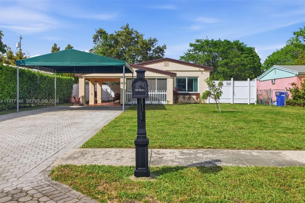 1455 NE 180th St, North Miami Beach FL 33162