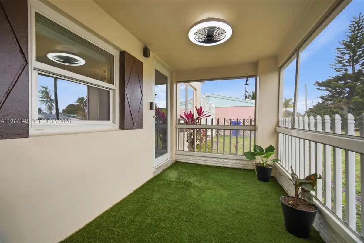 1455 NE 180th St, North Miami Beach FL 33162