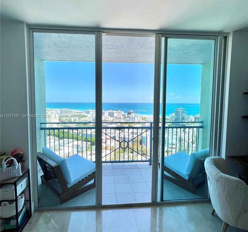 90 Alton Rd # 3007, Miami Beach FL 33139