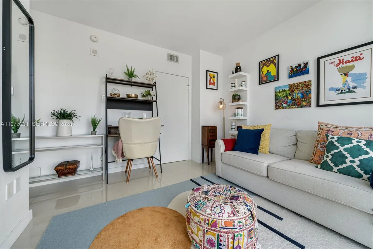 460 NE 28th St # 1901, Miami FL 33137