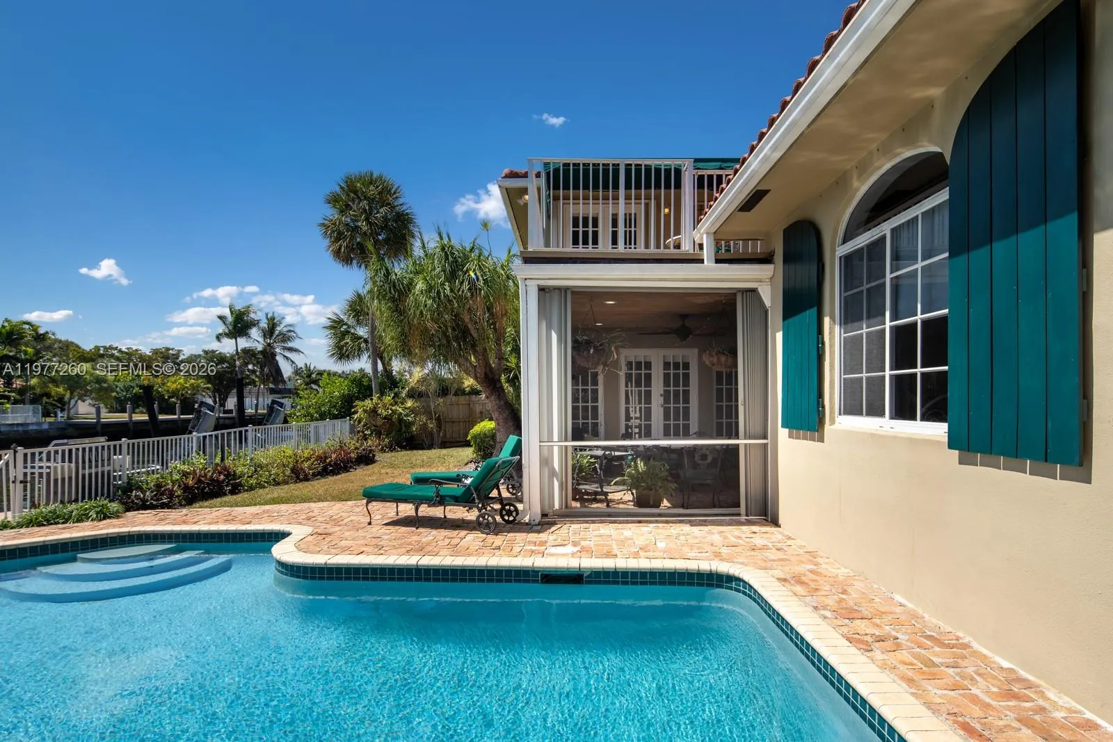 2046 NE 15th St, Fort Lauderdale FL 33304