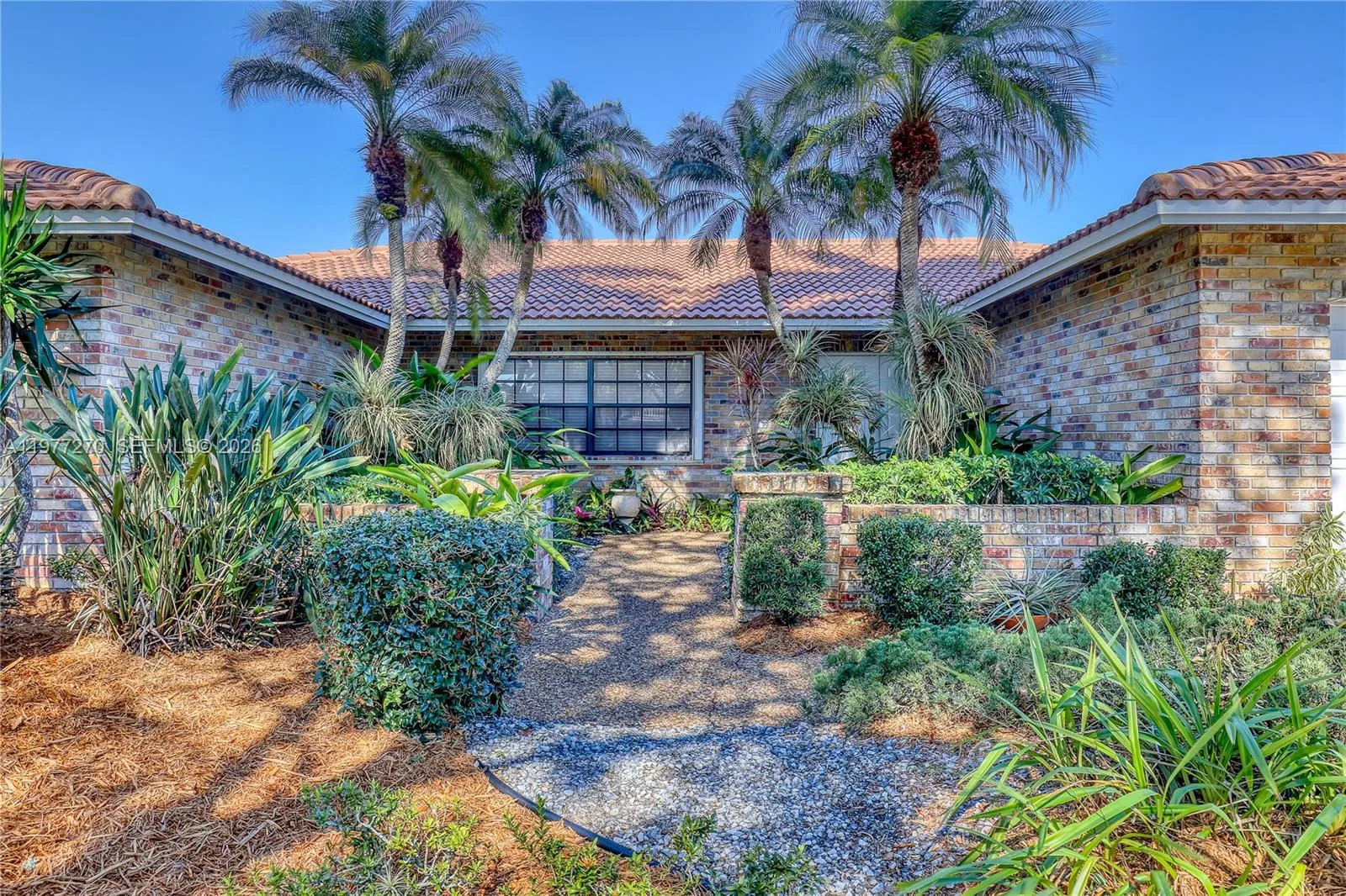 1048 NW 110th Ln, Coral Springs FL 33071