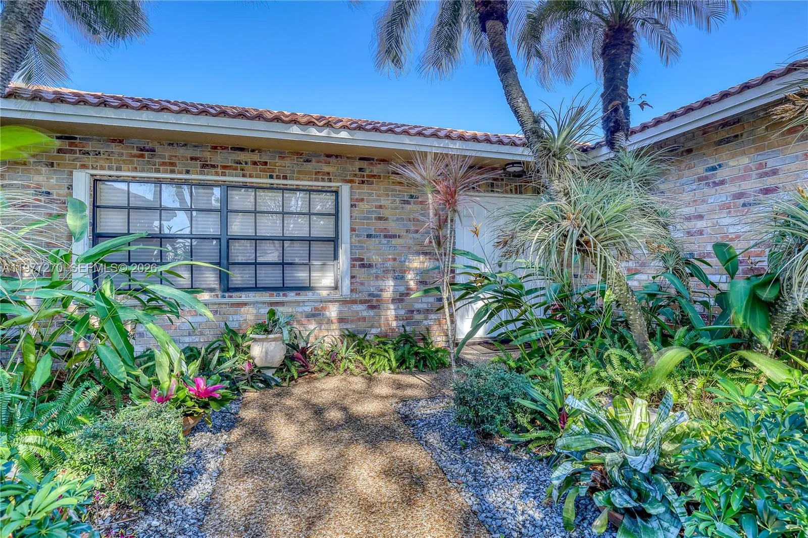 1048 NW 110th Ln, Coral Springs FL 33071