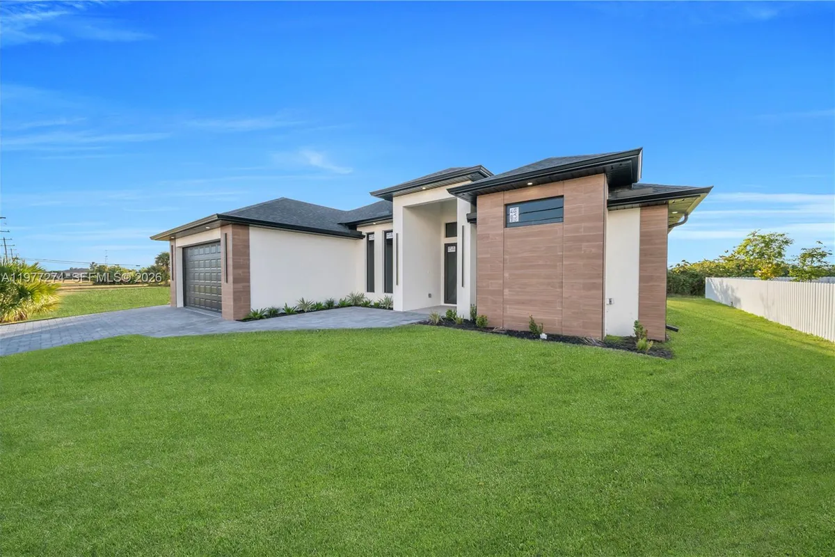 14 EL DORADO BLVD N, Cape Coral FL 33993