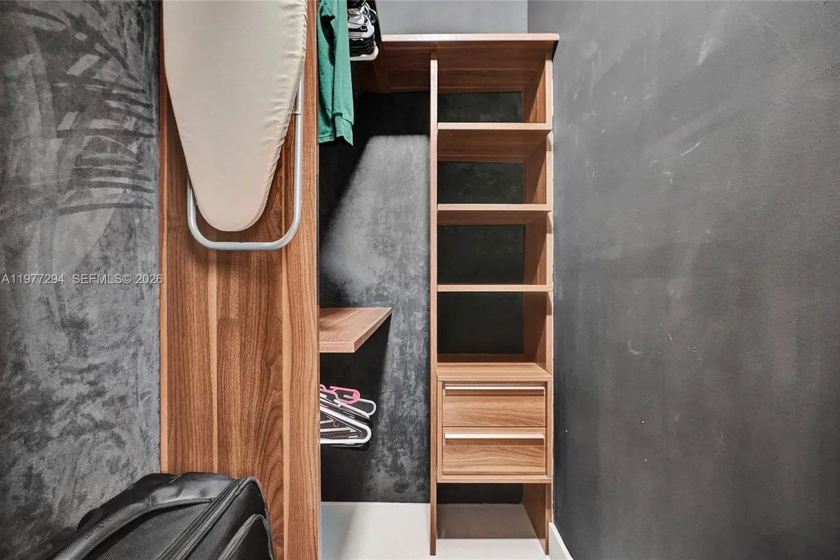 10223 NW 75th Ter, Doral FL 33178