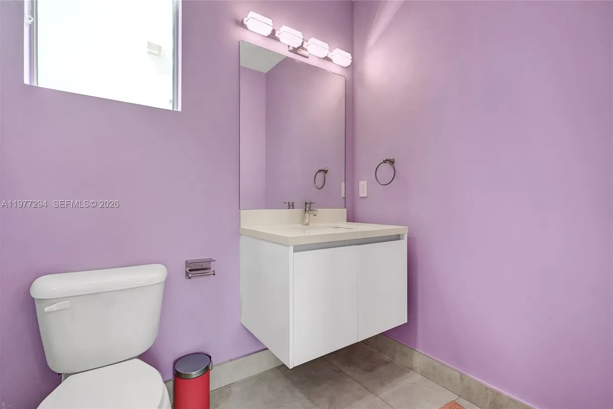 10223 NW 75th Ter, Doral FL 33178