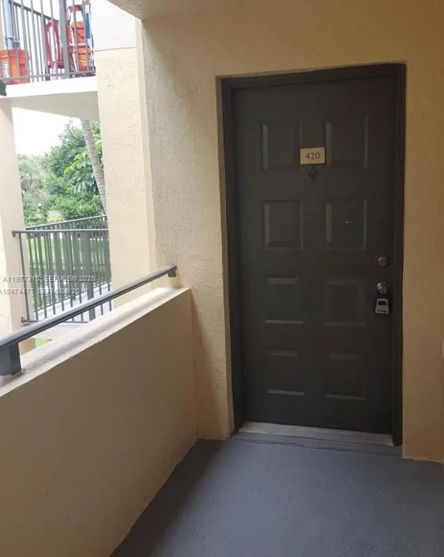 9999 Summerbreeze Dr # 420, Sunrise FL 33322