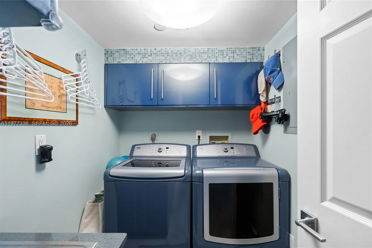 19670 Beach Rd, Tequesta FL 33469