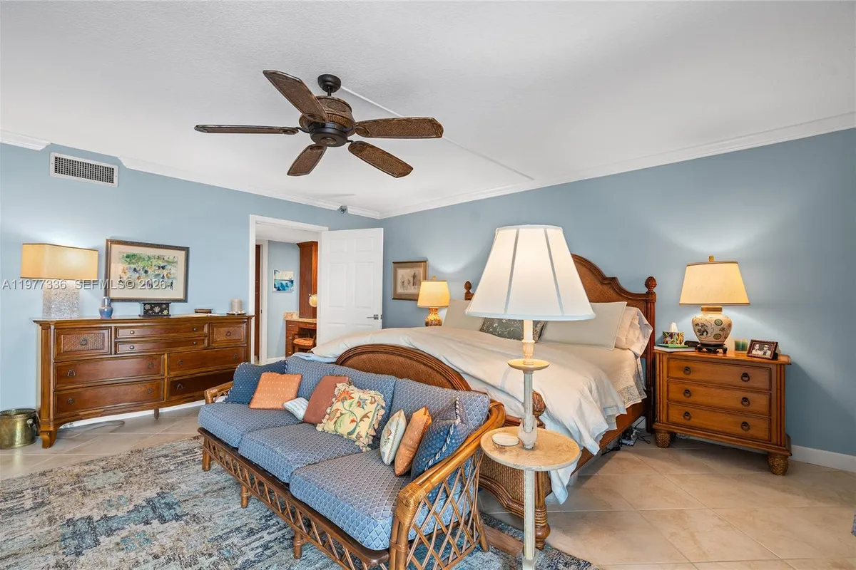 19670 Beach Rd, Tequesta FL 33469