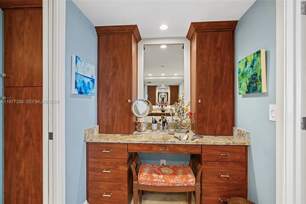 19670 Beach Rd, Tequesta FL 33469