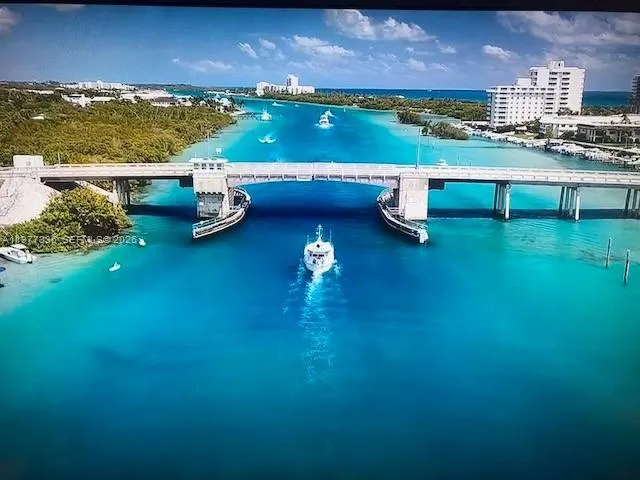 19670 Beach Rd, Tequesta FL 33469