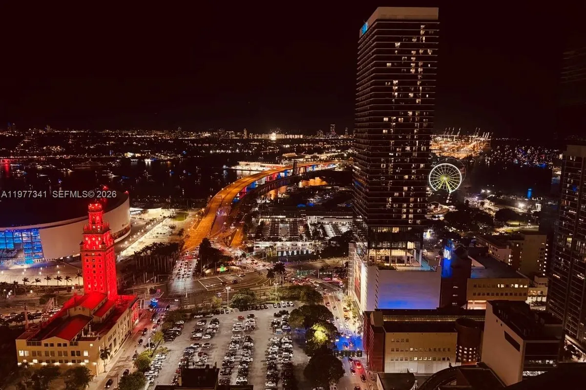 121 NE 5 ST # 1500, Miami FL 33132