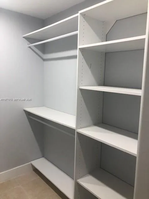 550 S Park Rd # 8, Hollywood FL 33021