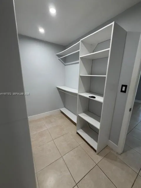 550 S Park Rd # 8, Hollywood FL 33021