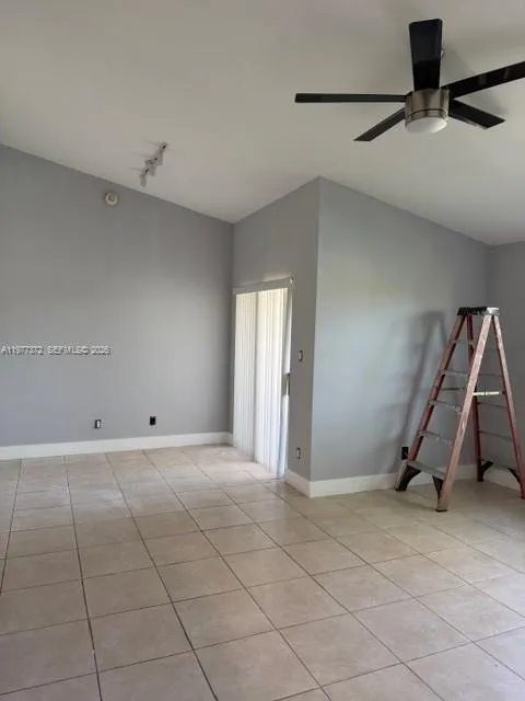 550 S Park Rd # 8, Hollywood FL 33021