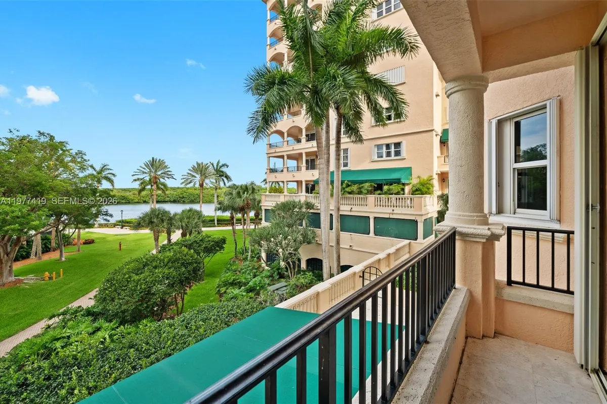 13633 Deering Bay Dr # 225, Coral Gables FL 33158