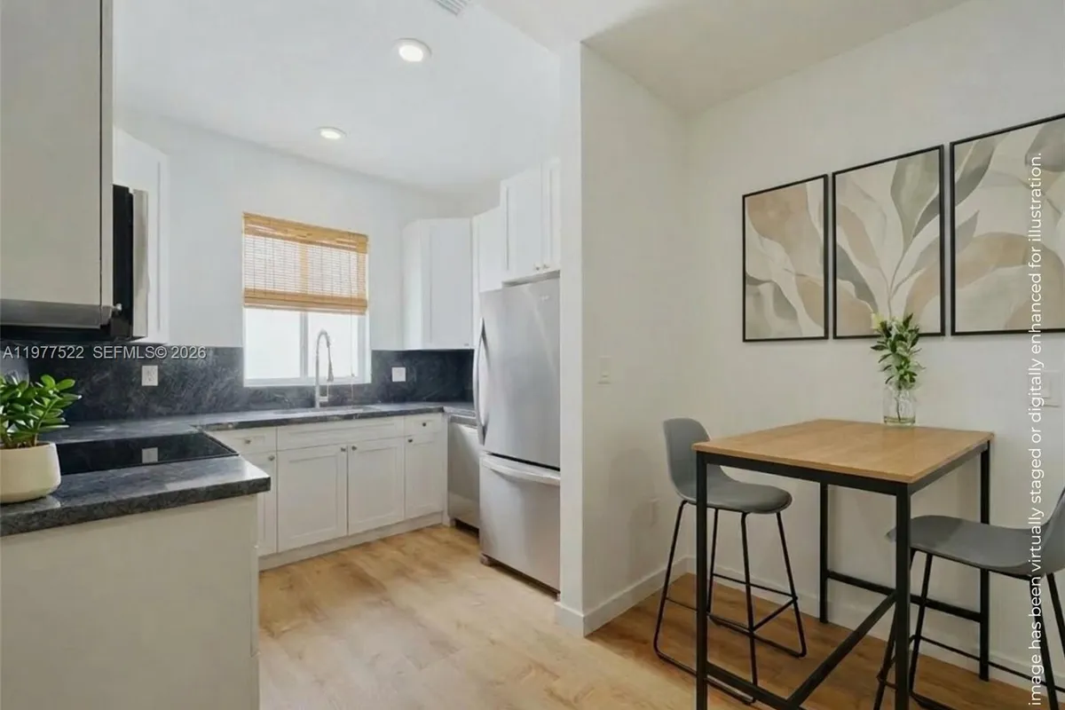 2976 Bird Ave # 18, Miami FL 33133