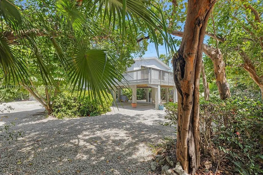 103 Stirrup Key Woods Rd, Marathon FL 33050