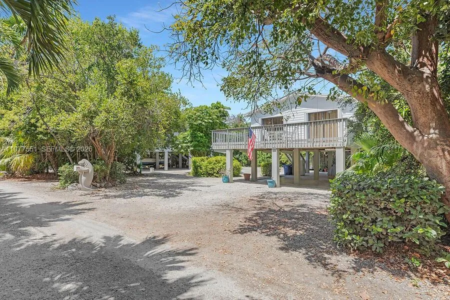 103 Stirrup Key Woods Rd, Marathon FL 33050