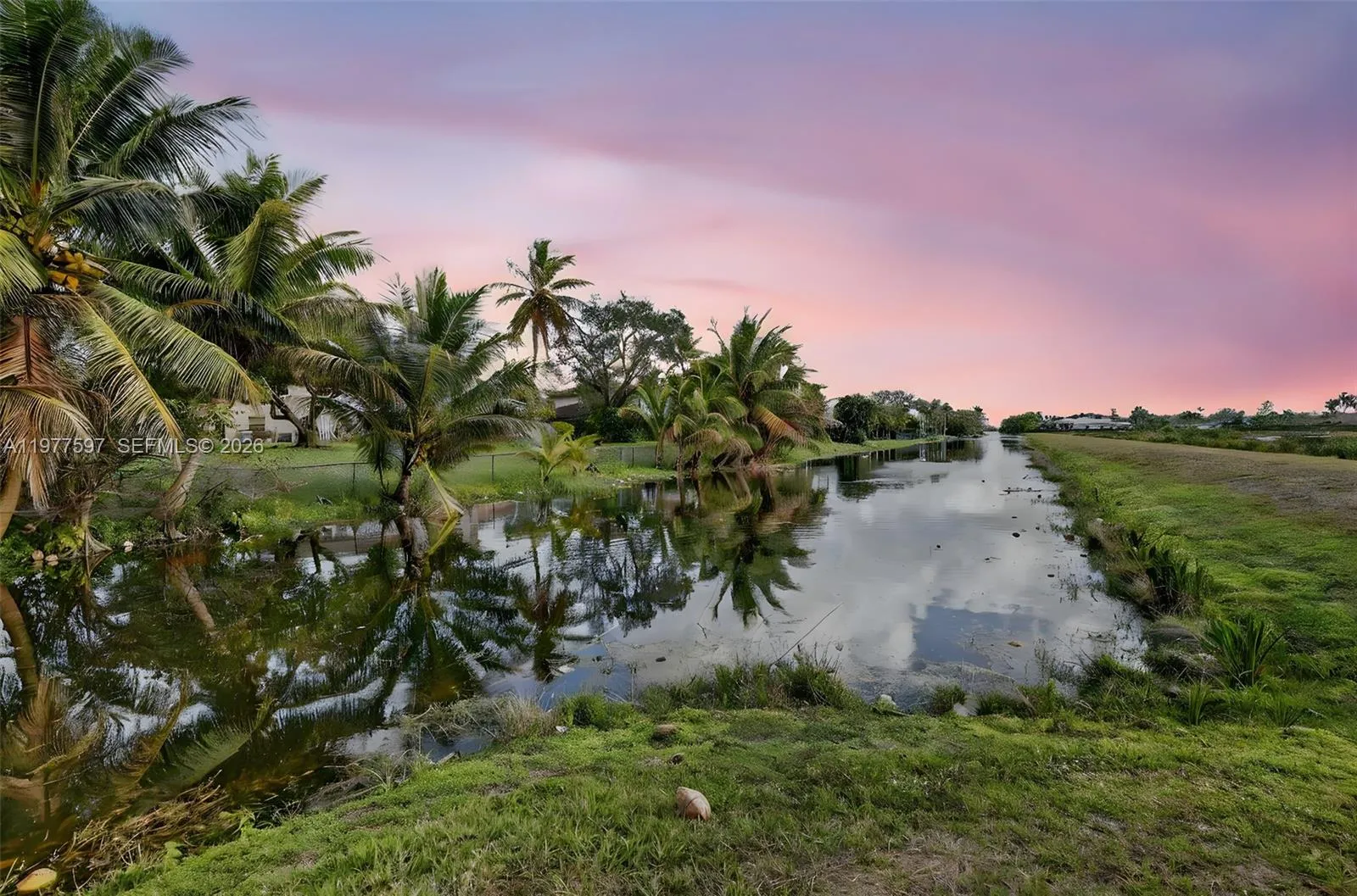 10614 SW 17th Pl, Davie FL 33324