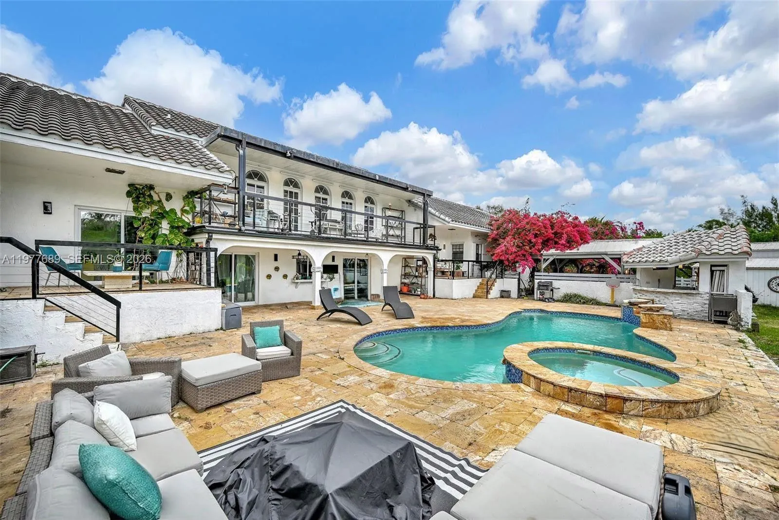 18950 SW 50th St, Southwest Ranches FL 33332