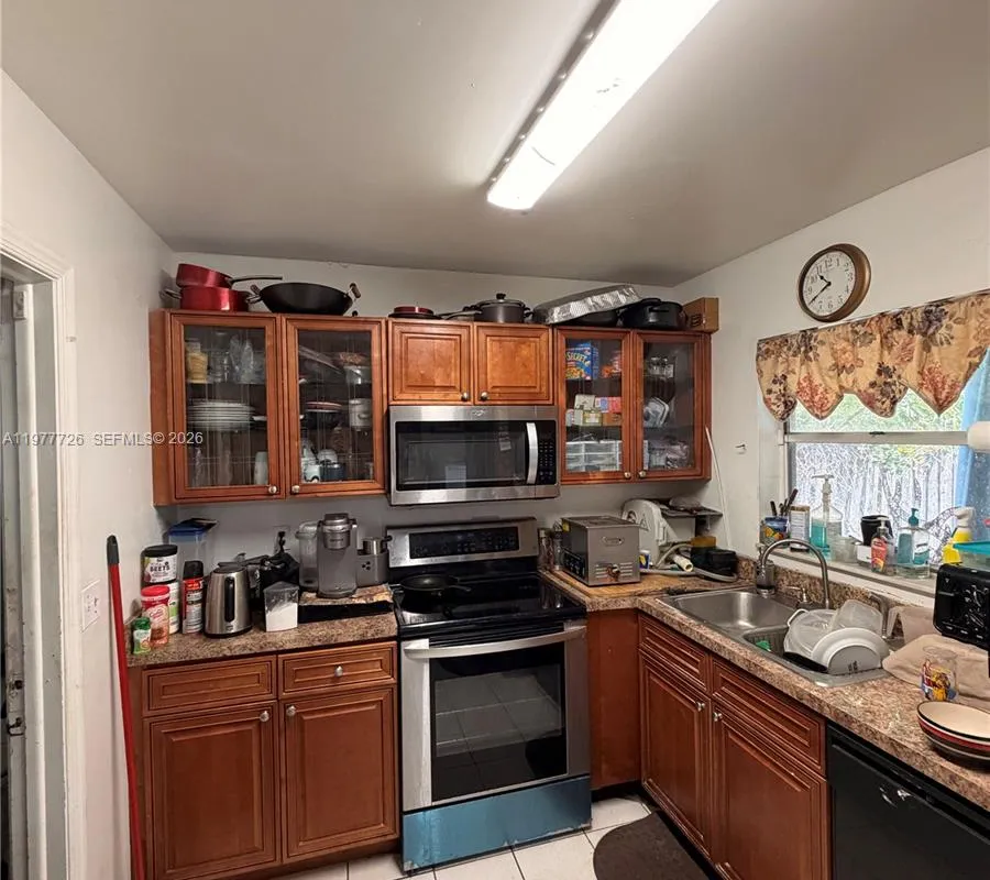 304 SW 77th Ave, North Lauderdale FL 33068