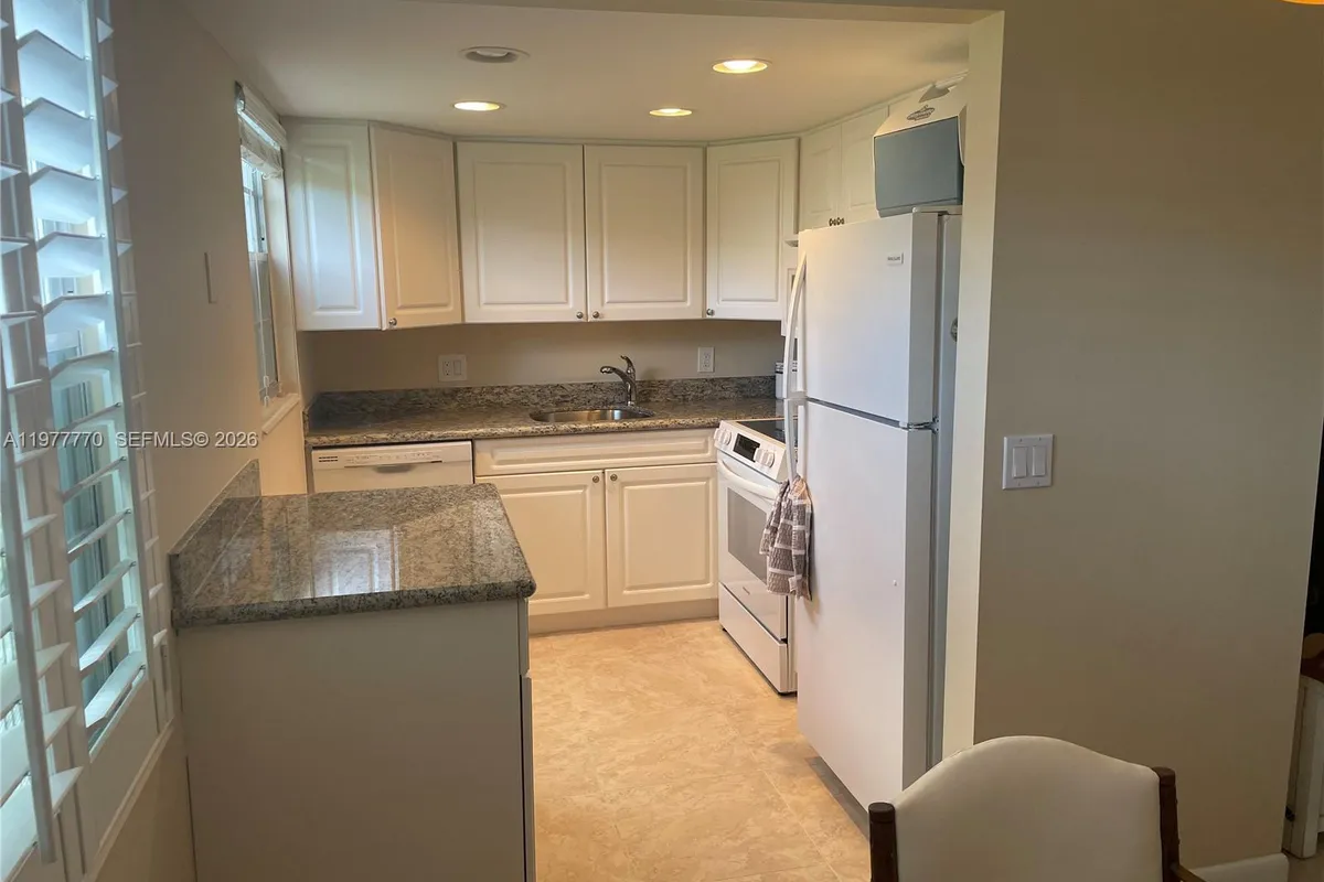 145 Newport J # 145, Deerfield Beach FL 33442