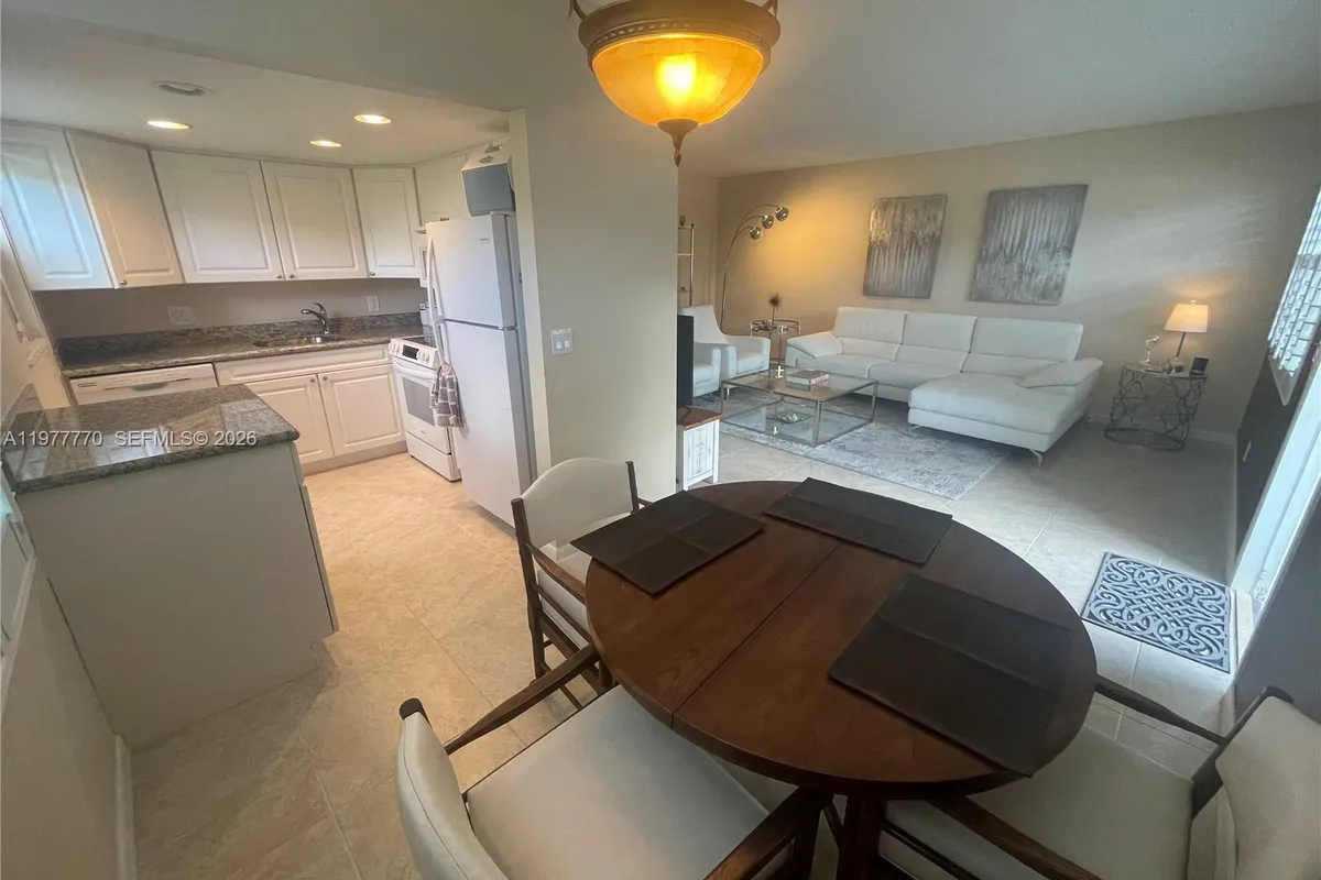 145 Newport J # 145, Deerfield Beach FL 33442