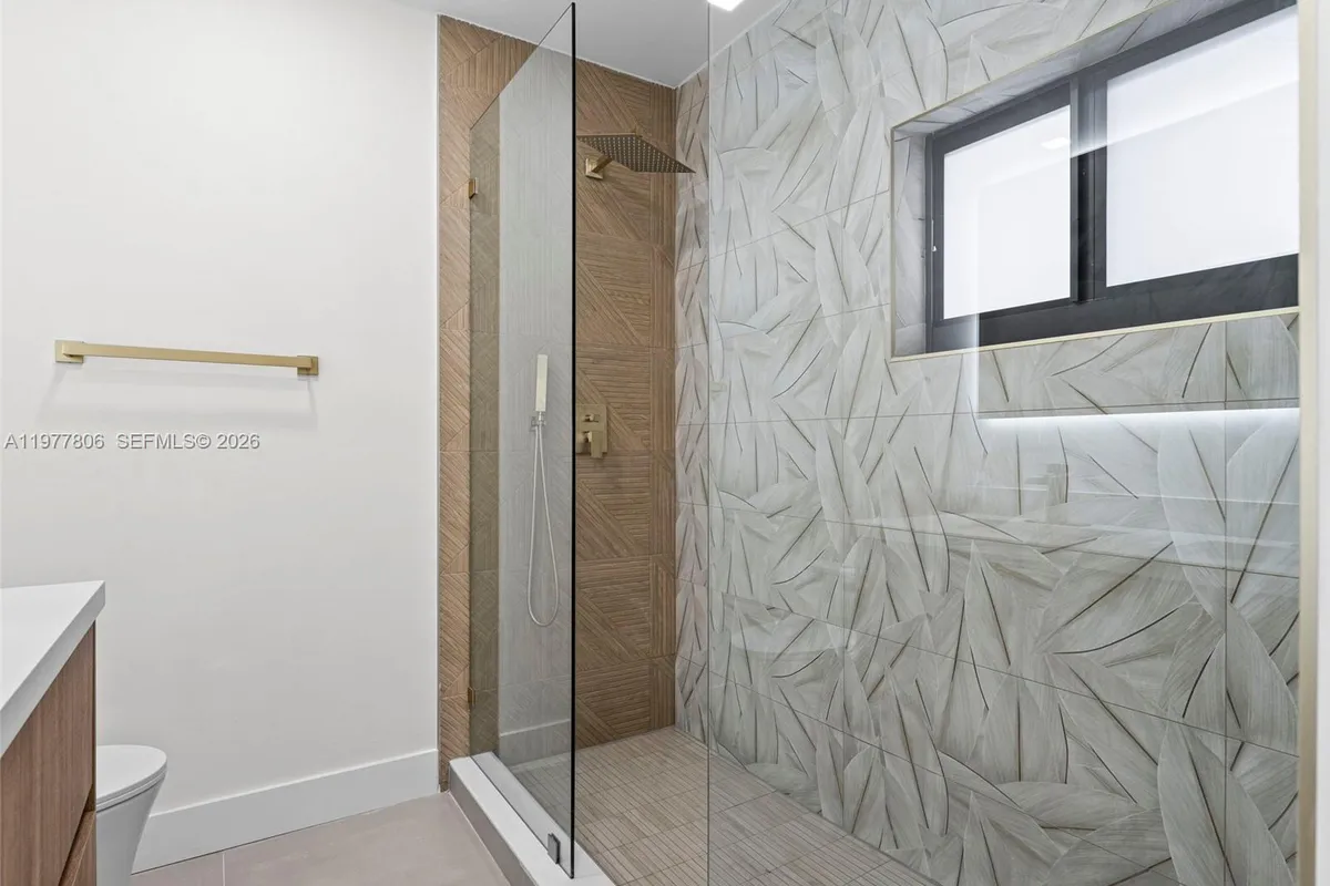 610 NE 164th Ter, North Miami Beach FL 33162