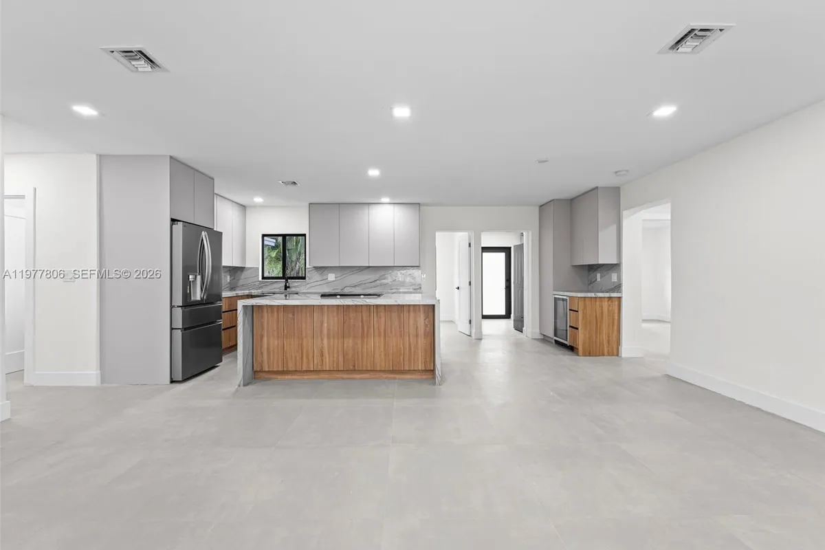 610 NE 164th Ter, North Miami Beach FL 33162