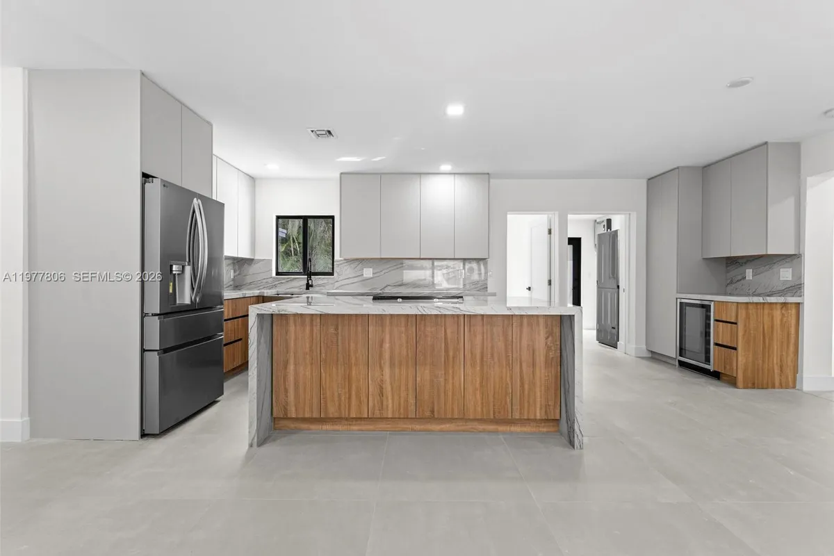 610 NE 164th Ter, North Miami Beach FL 33162