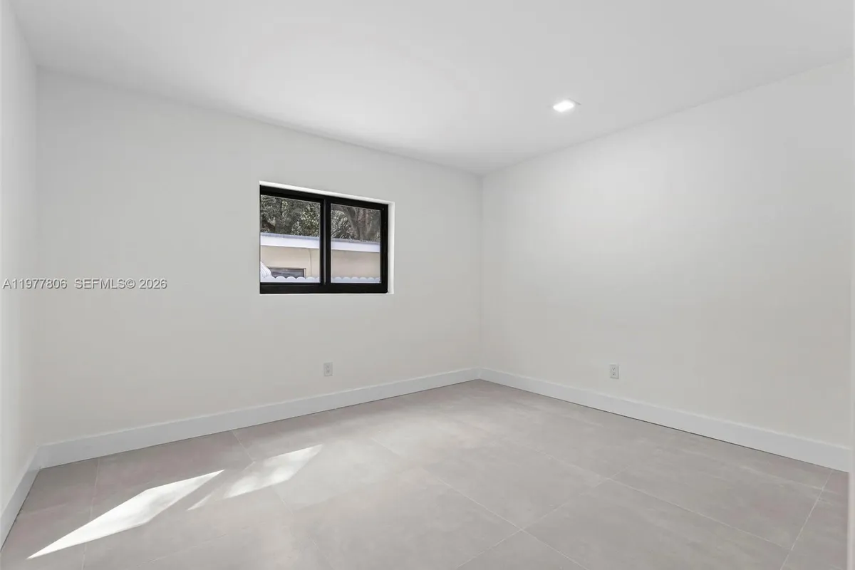 610 NE 164th Ter, North Miami Beach FL 33162