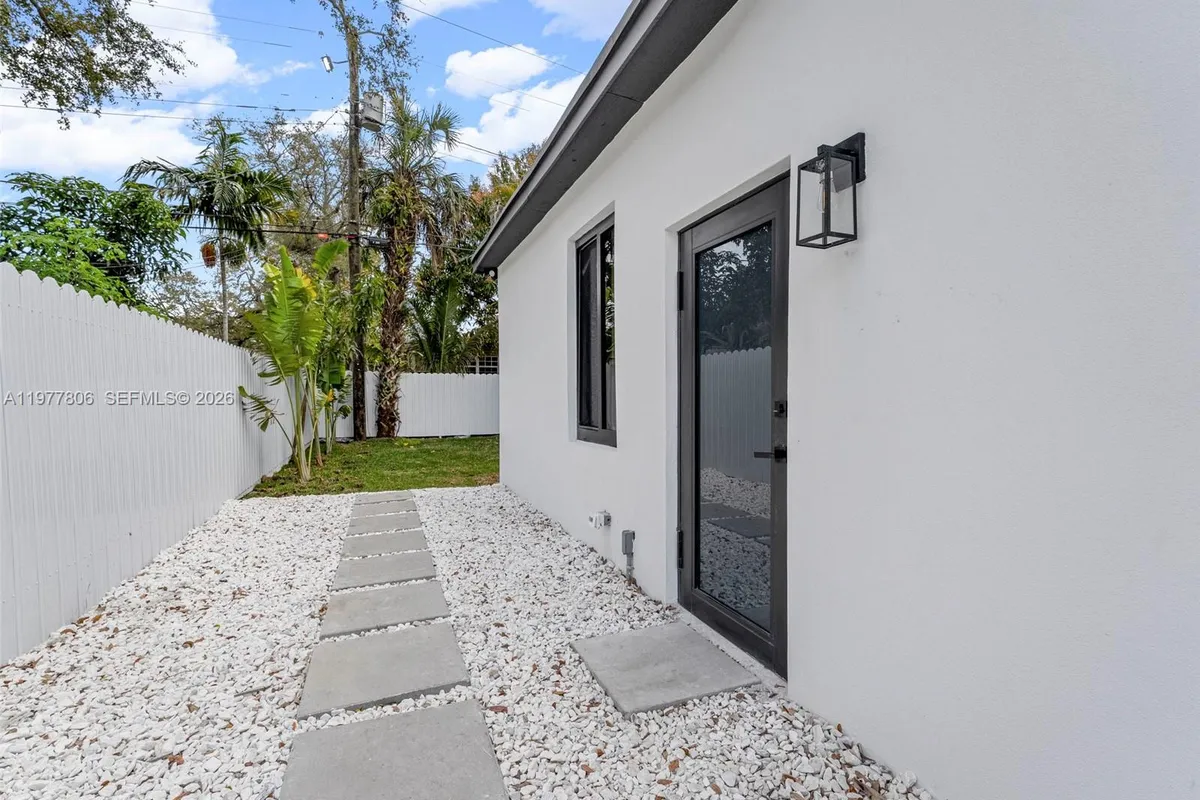 610 NE 164th Ter, North Miami Beach FL 33162