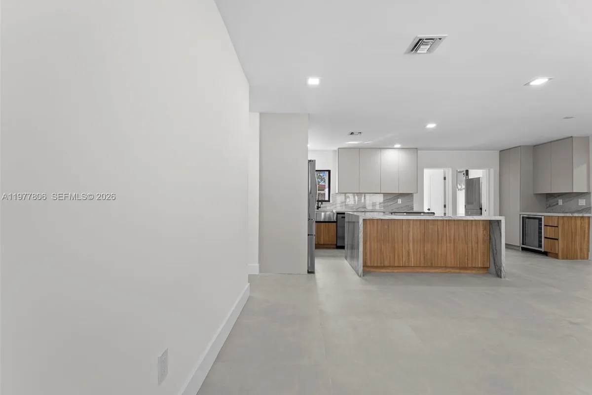 610 NE 164th Ter, North Miami Beach FL 33162