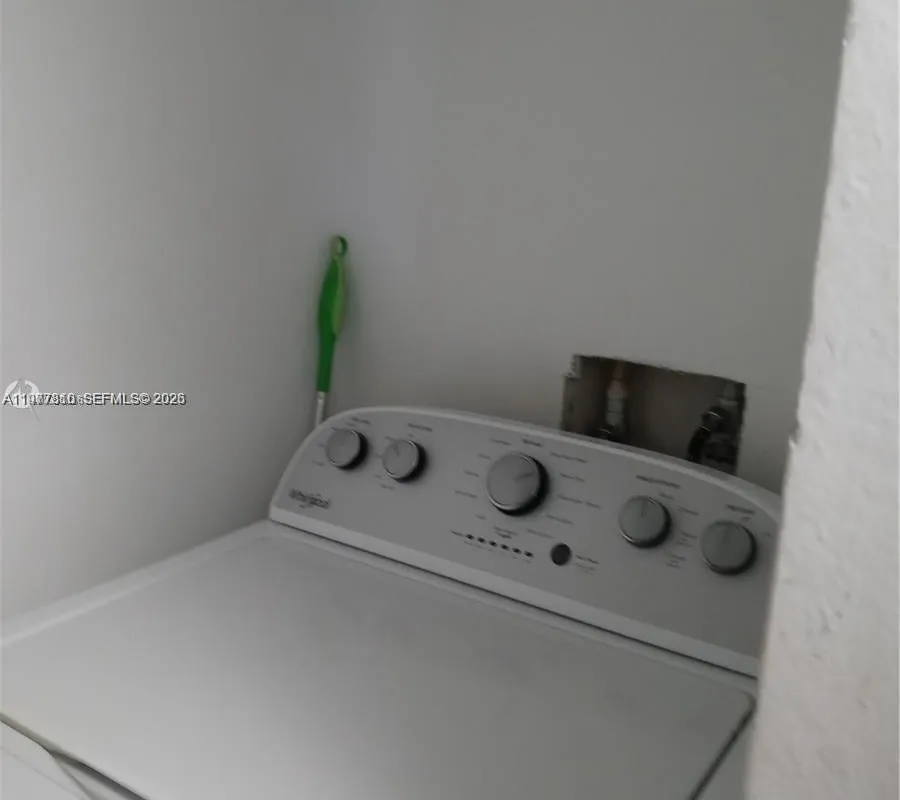 3948 NW 87th Ave # 3948, Sunrise FL 33351