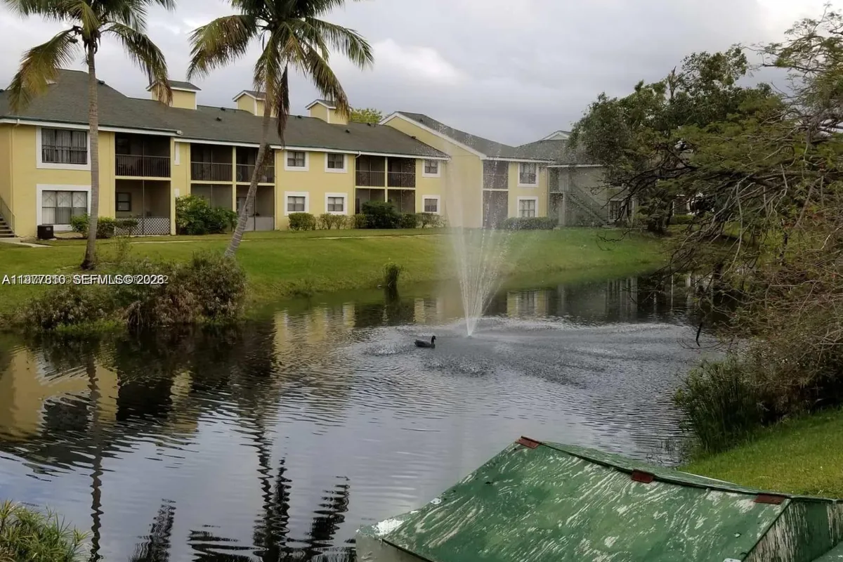 3948 NW 87th Ave # 3948, Sunrise FL 33351