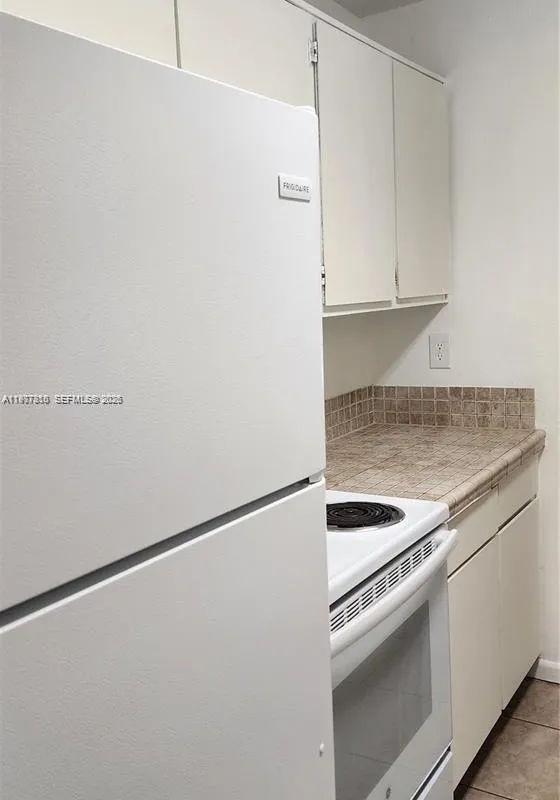 3948 NW 87th Ave # 3948, Sunrise FL 33351