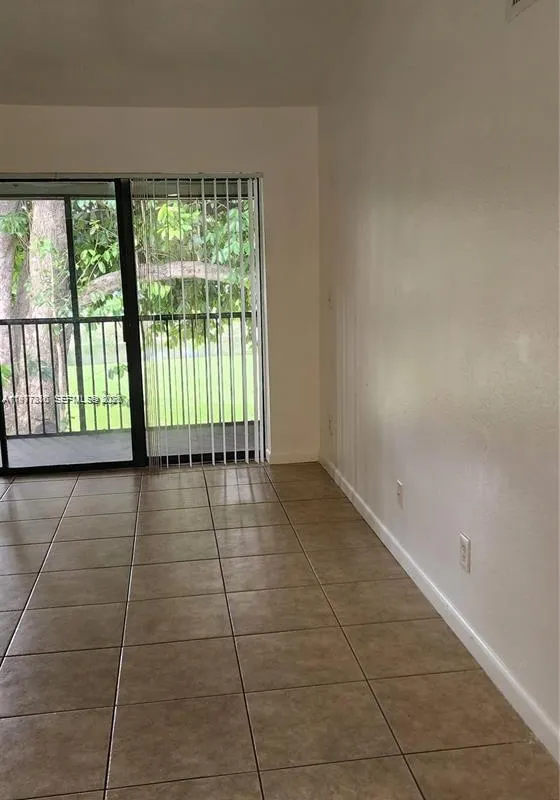 3948 NW 87th Ave # 3948, Sunrise FL 33351