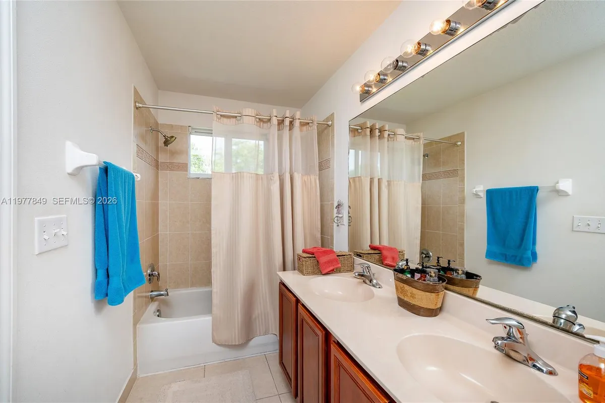 13391 SW 42nd St, Miramar FL 33027