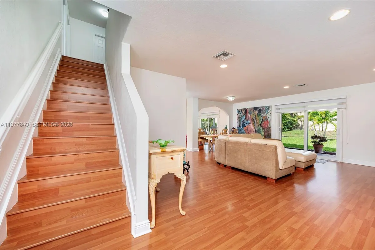 13391 SW 42nd St, Miramar FL 33027