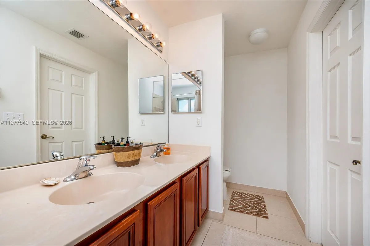 13391 SW 42nd St, Miramar FL 33027