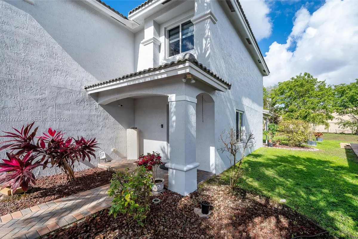 13391 SW 42nd St, Miramar FL 33027