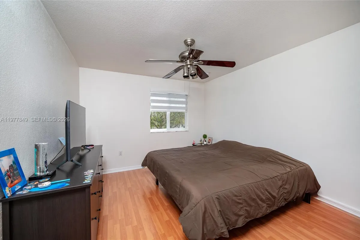 13391 SW 42nd St, Miramar FL 33027